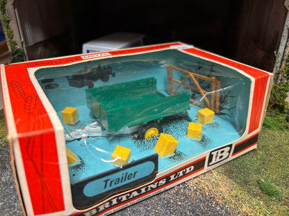 9550 Vintage Britains Rare Green tipping Bale Trailer 1:32 scale STRAW box