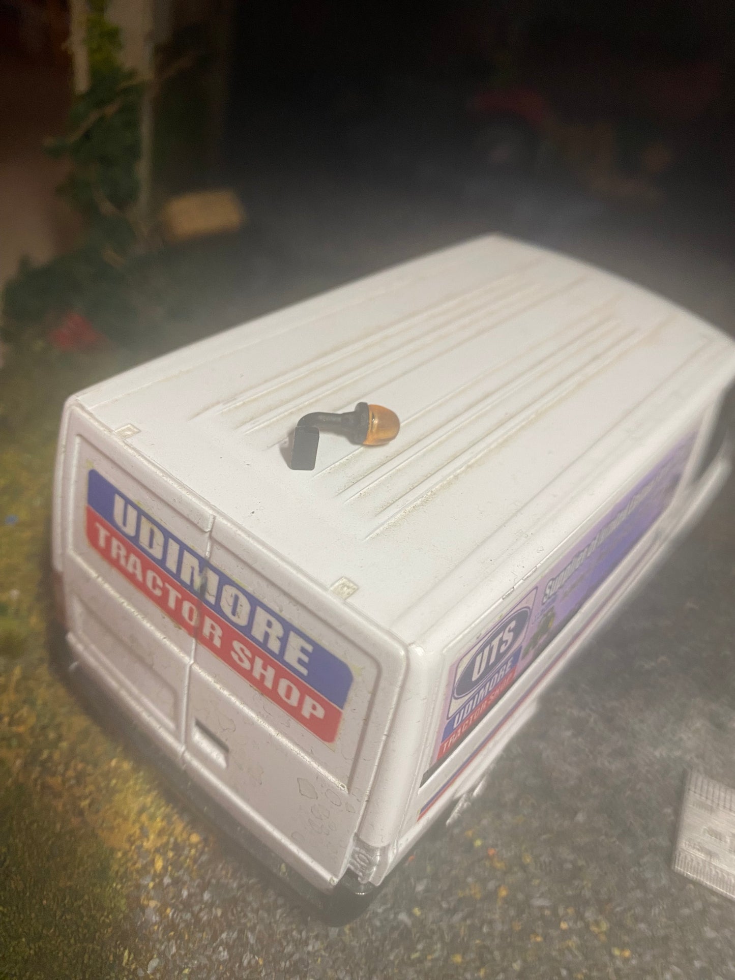 Beacon light tractor truck 1:32 scale Curraghee type 2