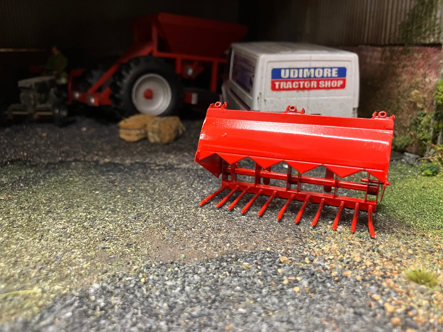 BRASS Scratchbuilt Shear Grab Block Cutter 3 ram version  1:32 scale Handbuilt Perfect 32 loader
