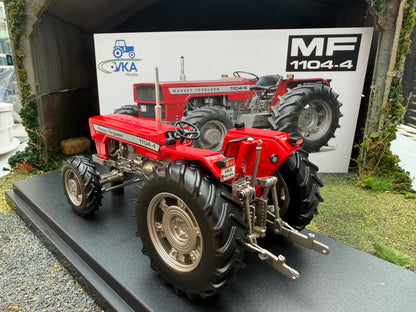 Massey Ferguson 1104-4 Tractor Limited Edition Stunning in 1:32 scale VKA Models