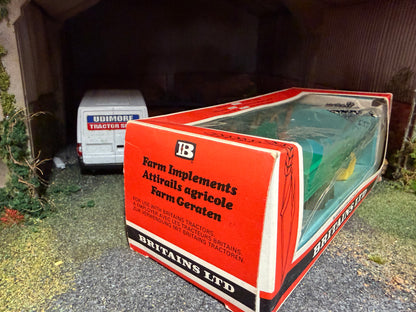 Vintage Britains Tipping Trailer 9565 Straw Box Boxed Obsolete 1:32 Scale