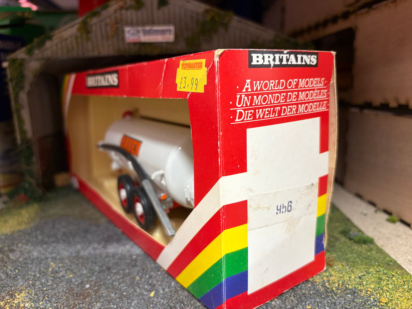 9563 Vintage Britains Bauer Vacuum Slurry Tanker 1:32 scale Rainbow Box