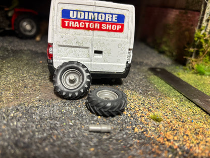 04208 pair of wheels Artisan32 farm machinery 1:32 scale 24mm x 8mm trailed unit trailers etc