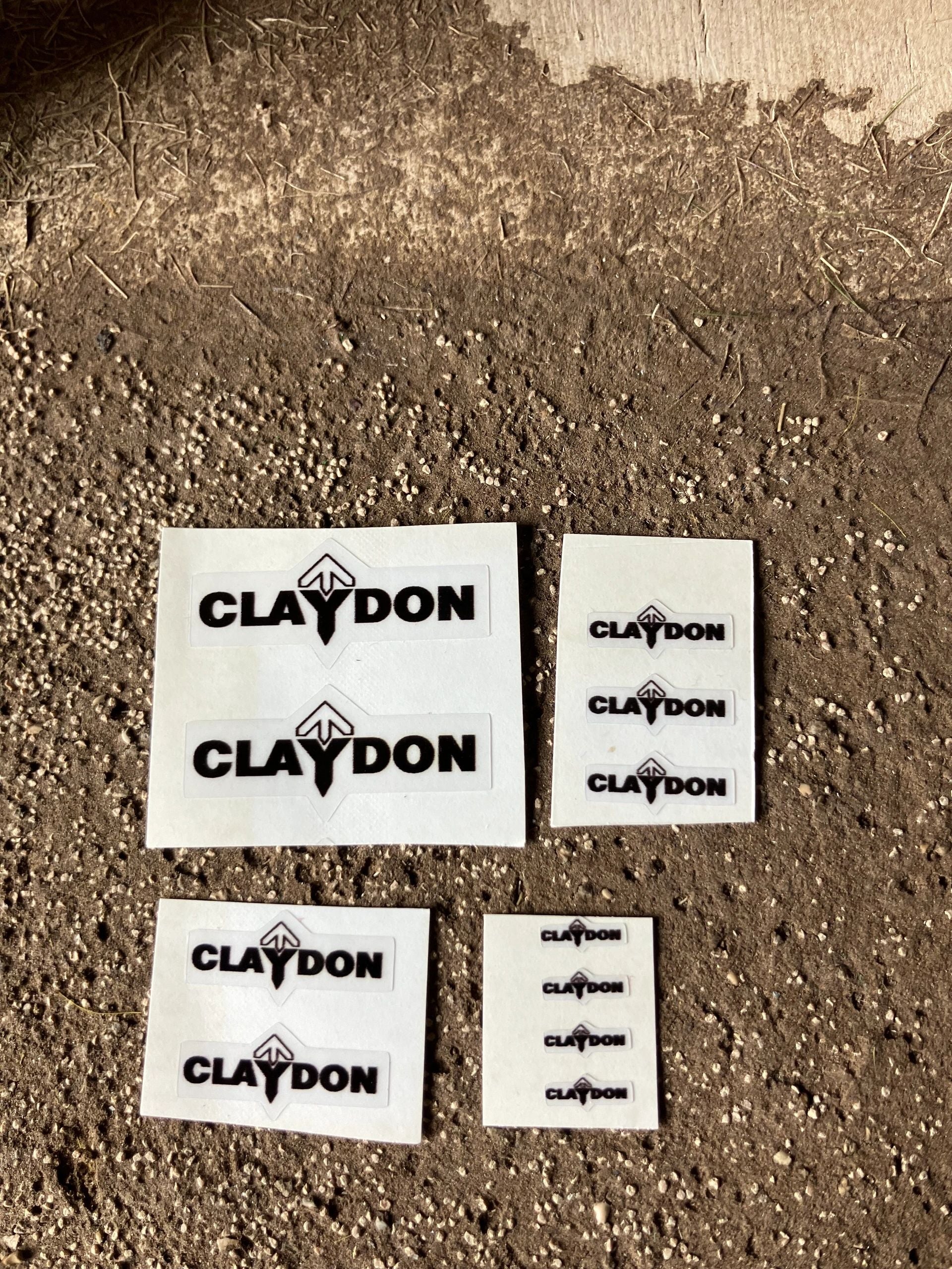 1:32 scale High quality vinyl 11 decals Claydon farm machinery stickers 1:32 scale Image
