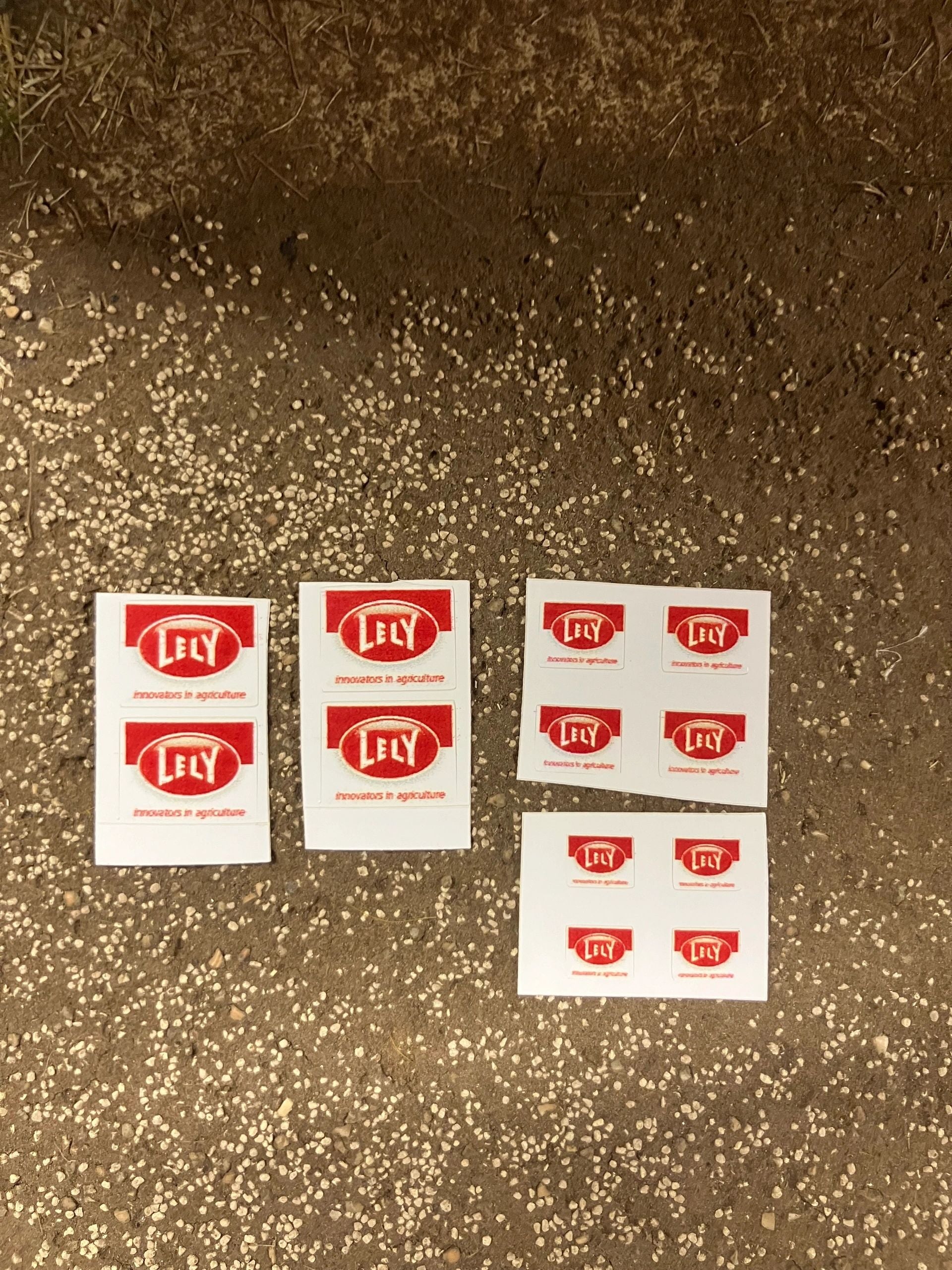 1:32 scale High quality vinyl pack 12 x sticker set Lely farm machinery decals 1:32 scale Image 2