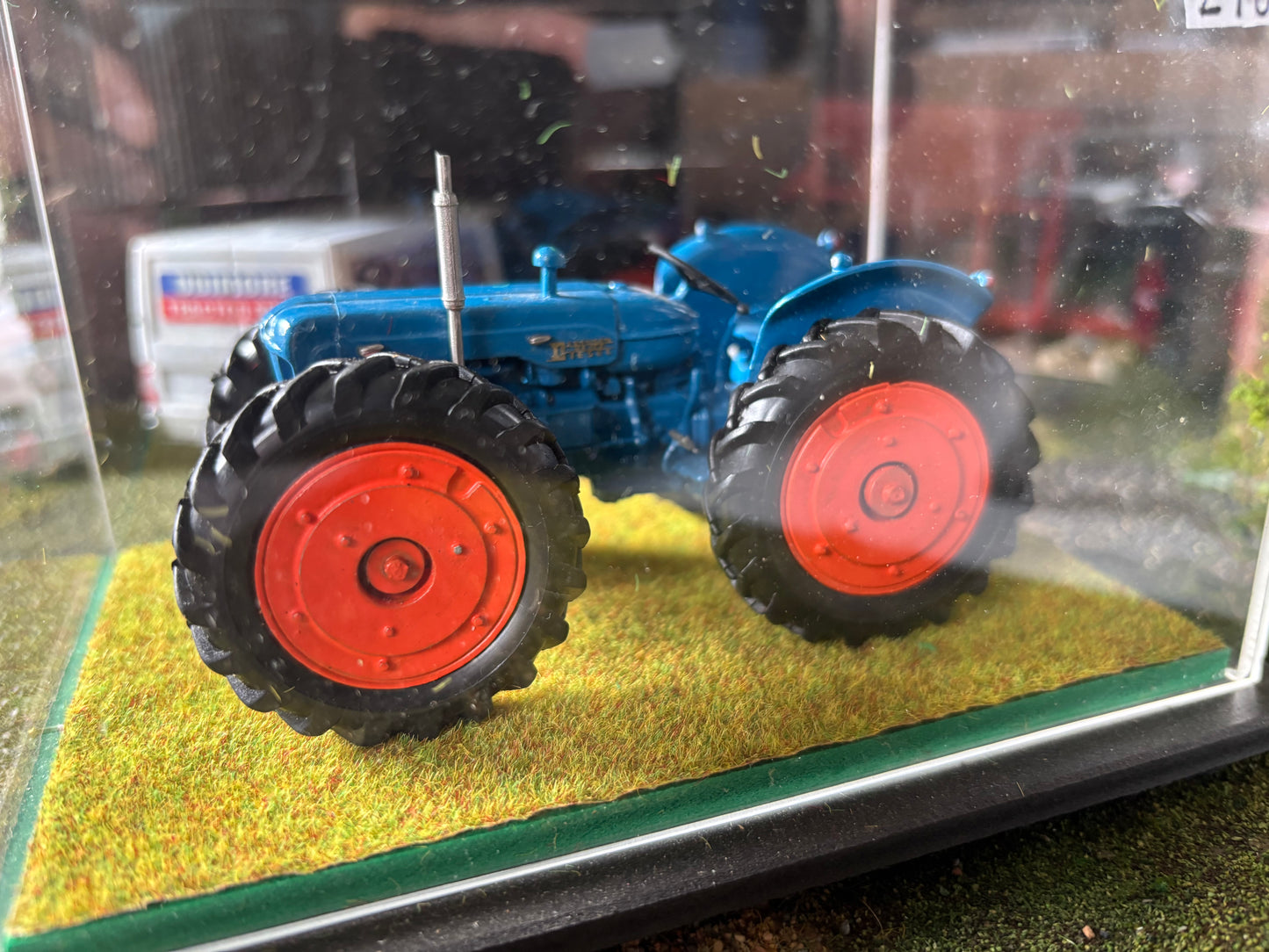 SCALEDOWN Fordson Major BIG wheels Tractor 1:32 scale COLLECTION ONLY