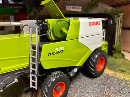 Wiking Claas Tucano 570 Combine Harvester Corn header 1:32 scale Boxed