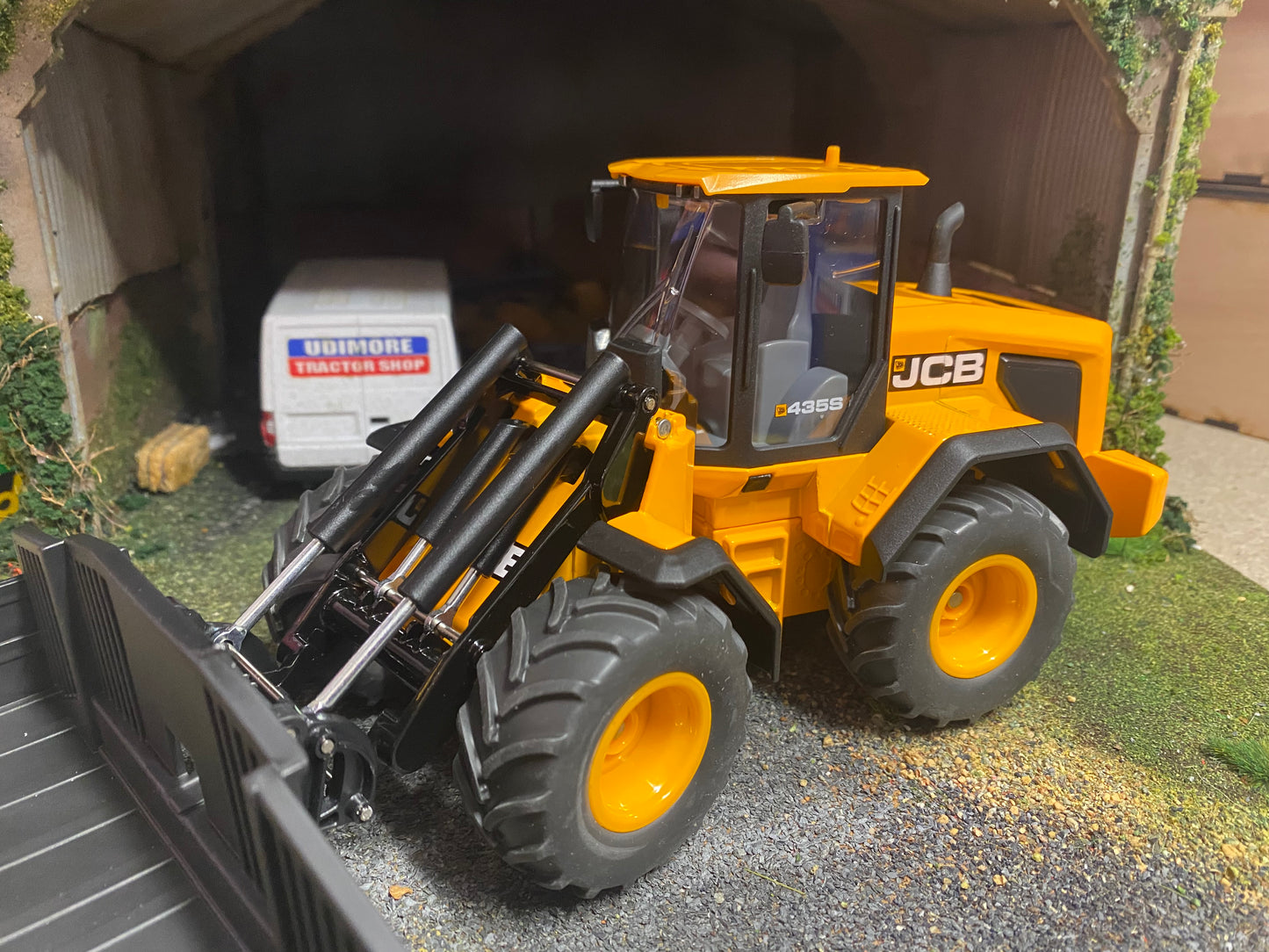 JCB 435S Agri Wheel Loader 1:32 scale boxed Siku 3663 new