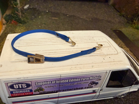 Blue Elastic Ratchet Straps with Brass Hooks – 150mm – 1:32 Scale