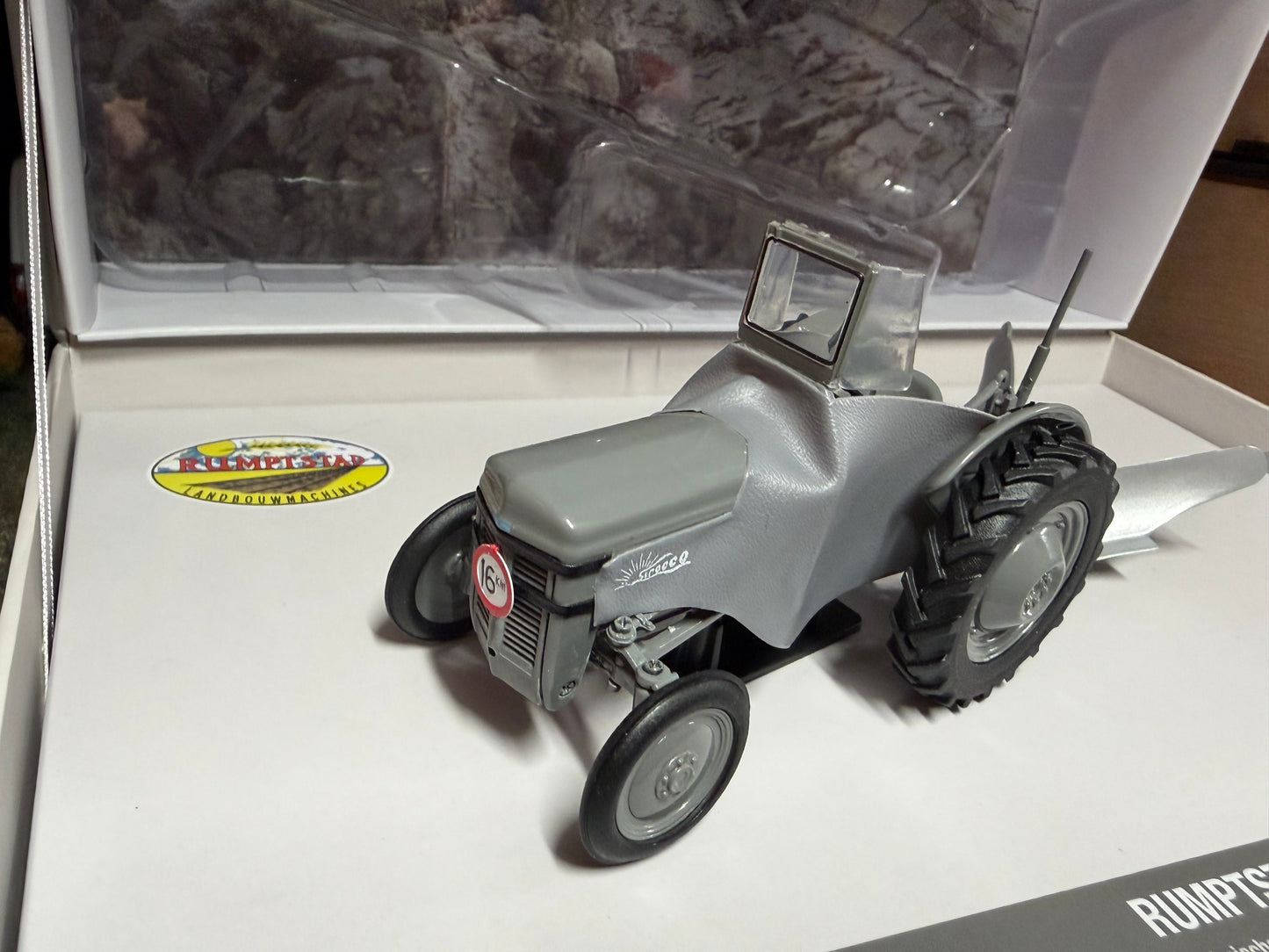 Universal Hobbies Ferguson TE-20 Tractor with Sirocco Cab & Rumptstad Plough Set UH5364 Limited Edition Obsolete 1:32 Scale
