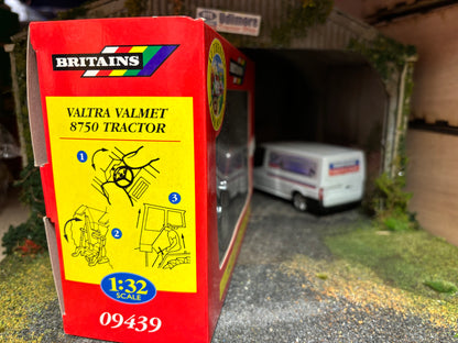 09439 Britains Red Valtra Valmet 8950 Tractor in original  Box obsolete
