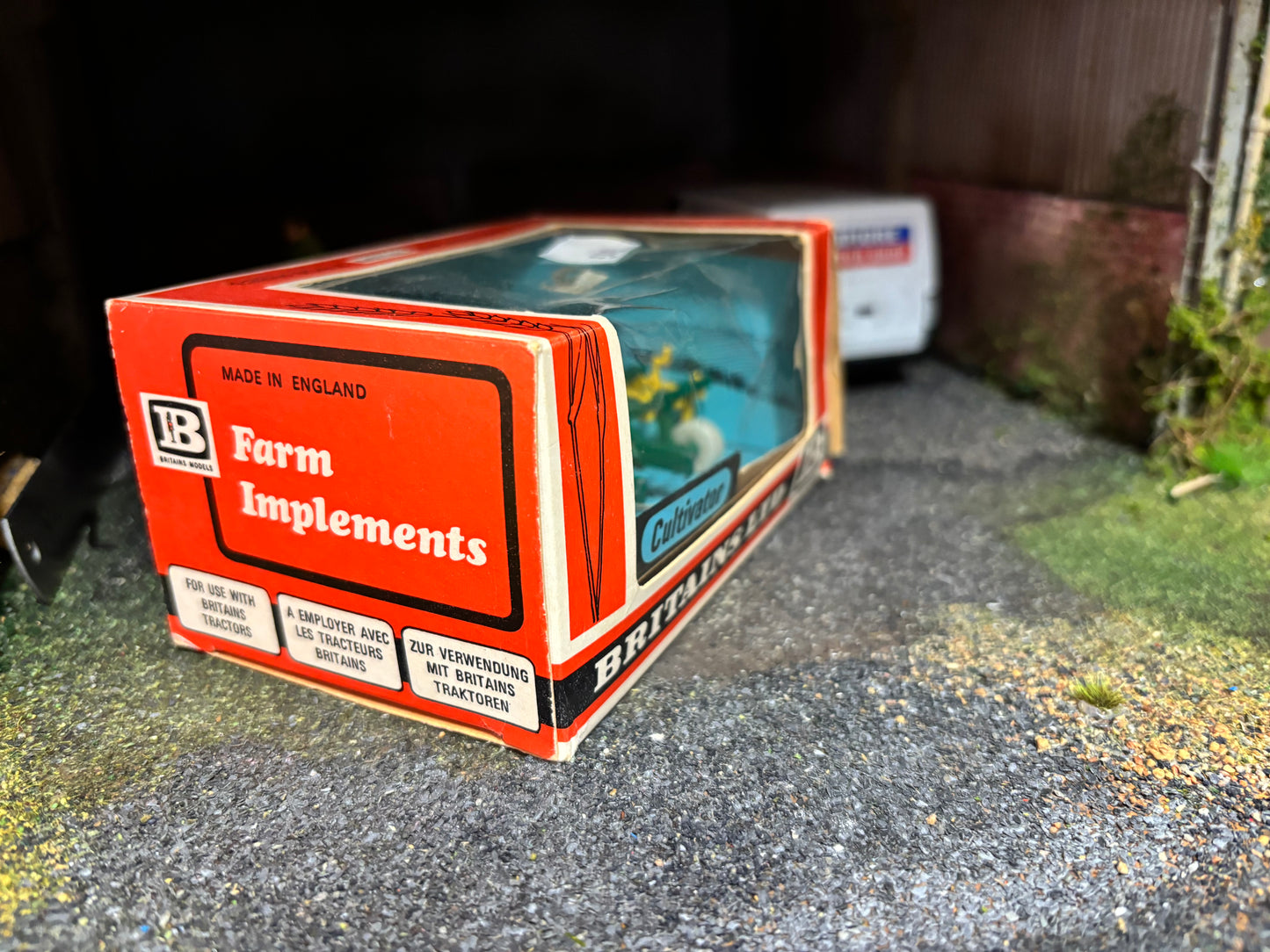 9536 Vintage Britains Green Cultivator 1:32 scale STRAW box obsolete