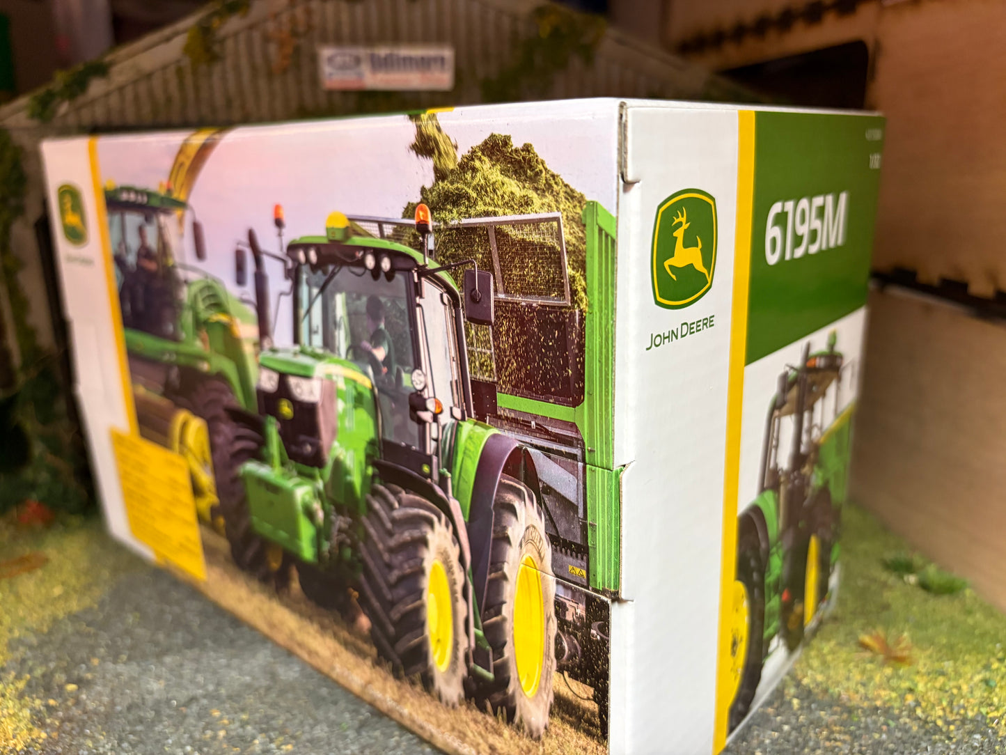 REDUCED John Deere 6195M Tractor 43150 Original Box Obsolete 1:32 Scale Vintage Britains