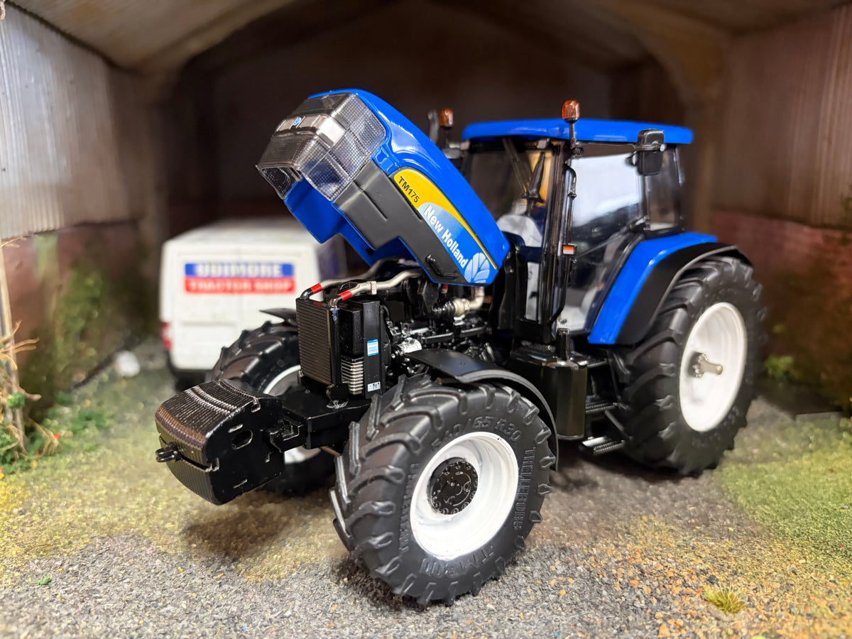 Limited Edition New Holland TM 175 Gen 2 Front weight Tractor 1:32 scale Boxed ROS