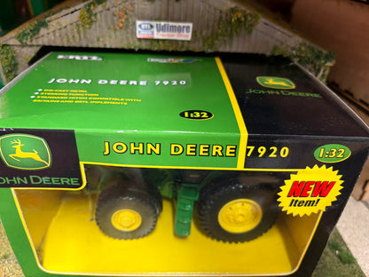 Britains 15525 John Deere 7920 Tractor 1:32 – Dealer Box Obsolete