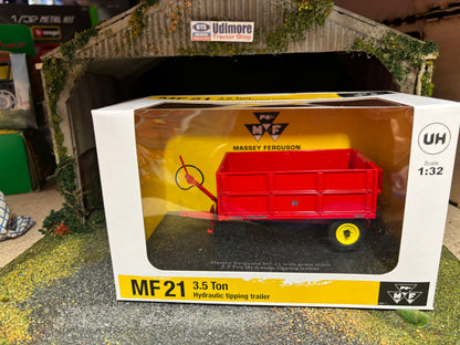 6242 Universal Hobbies Massey Ferguson Grain trailer MF21 Trailer 1:32 scale DEALER box