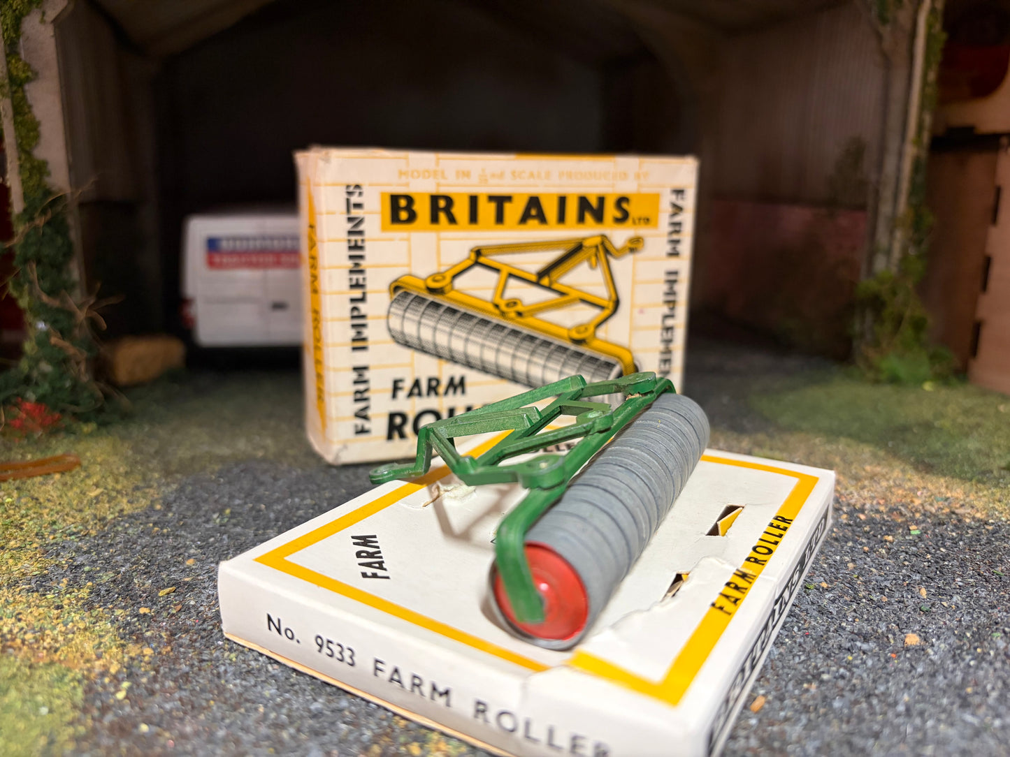 Vintage Britains Green Farm Roller First Edition 1:32 Scale Boxed Obsolete - 9533