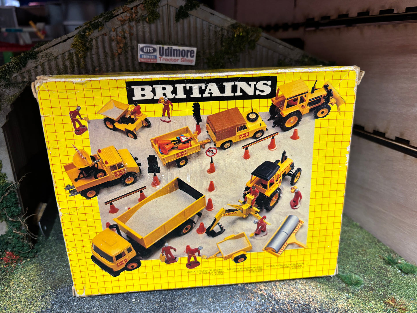 9832 Britains Autoway post Hole Digger set 1:32 BOXED obsolete 1983