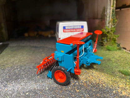 REP501 Replicagri Sulky Master 3 Seed drill Grey 1:32 scale Boxed