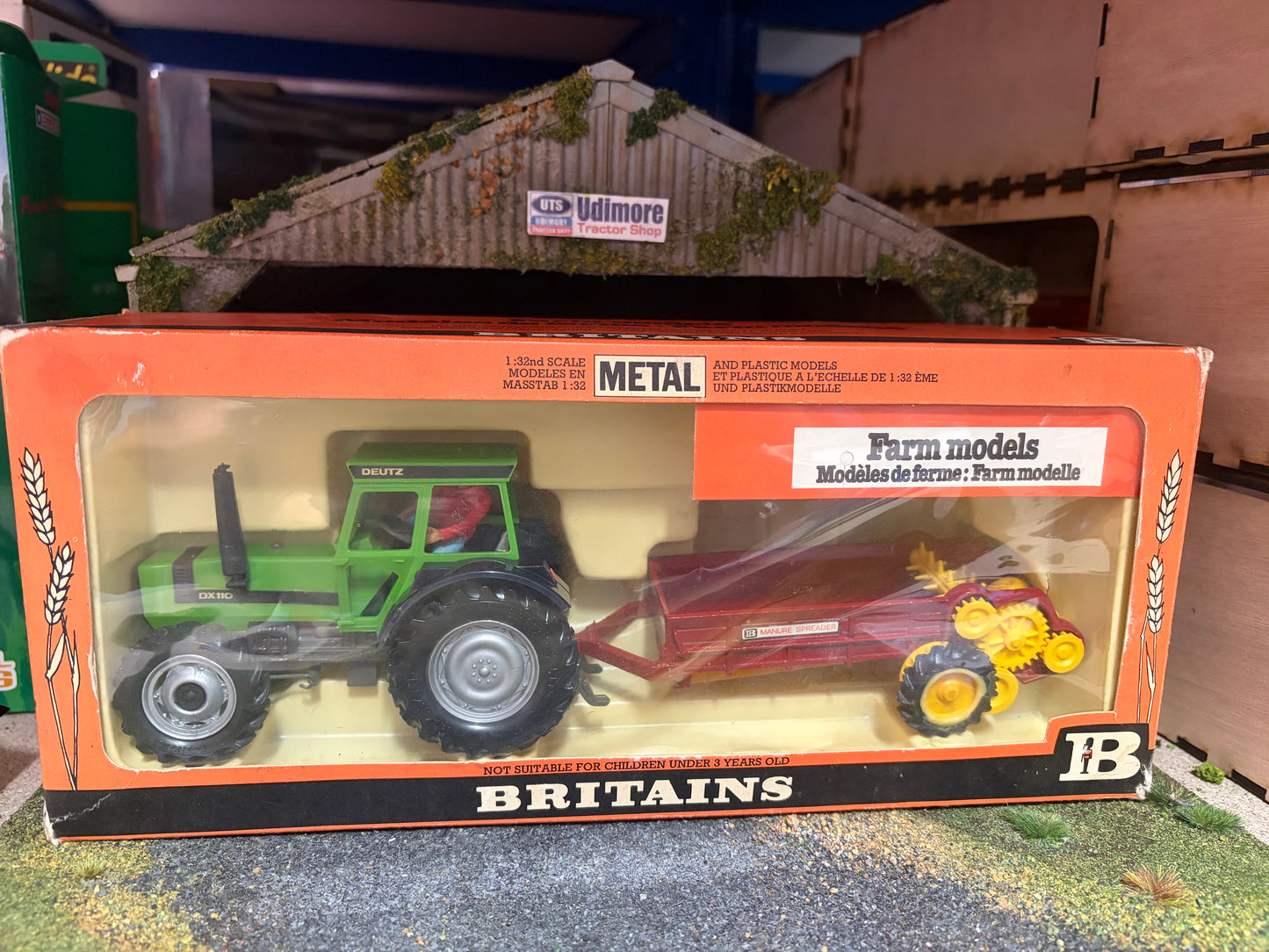 Vintage Britains Deutz DX110 Tractor & Manure Spreader Straw Box 9596 Original Box Obsolete 1:32 Scale