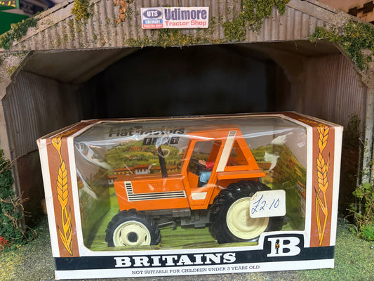 Vintage Britains Fiat 880DT Orange Tractor 9528 Original Straw Box Obsolete 1:32 Scale