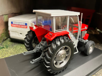 REP516 Replicagri Massey Ferguson 168 2WD with CAB Tractor Boxed 1:32 scale