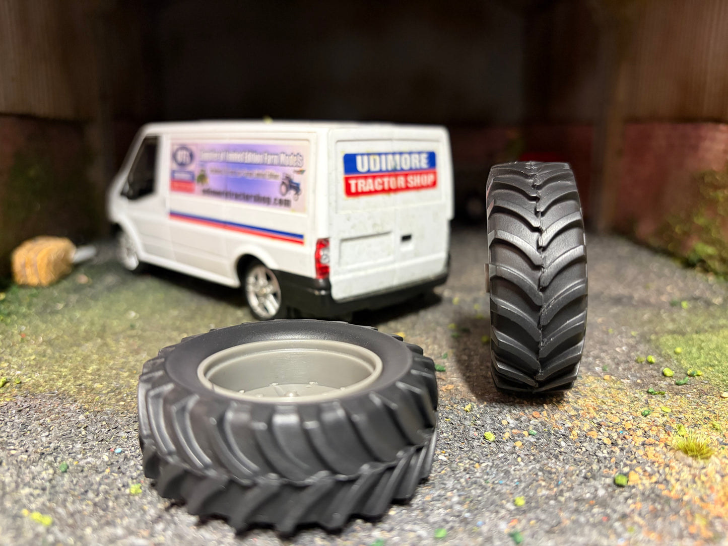 04287 pair of Rear wheels 53mm x 18mm  Artisan32 farm machinery 1:32 scale