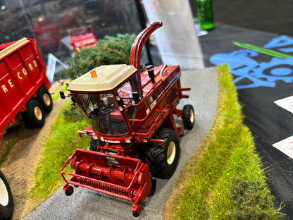 FIATAGRI 7715 Heeston Forage Harvester Limited Edition Stunning in 1:32 scale VKA Models