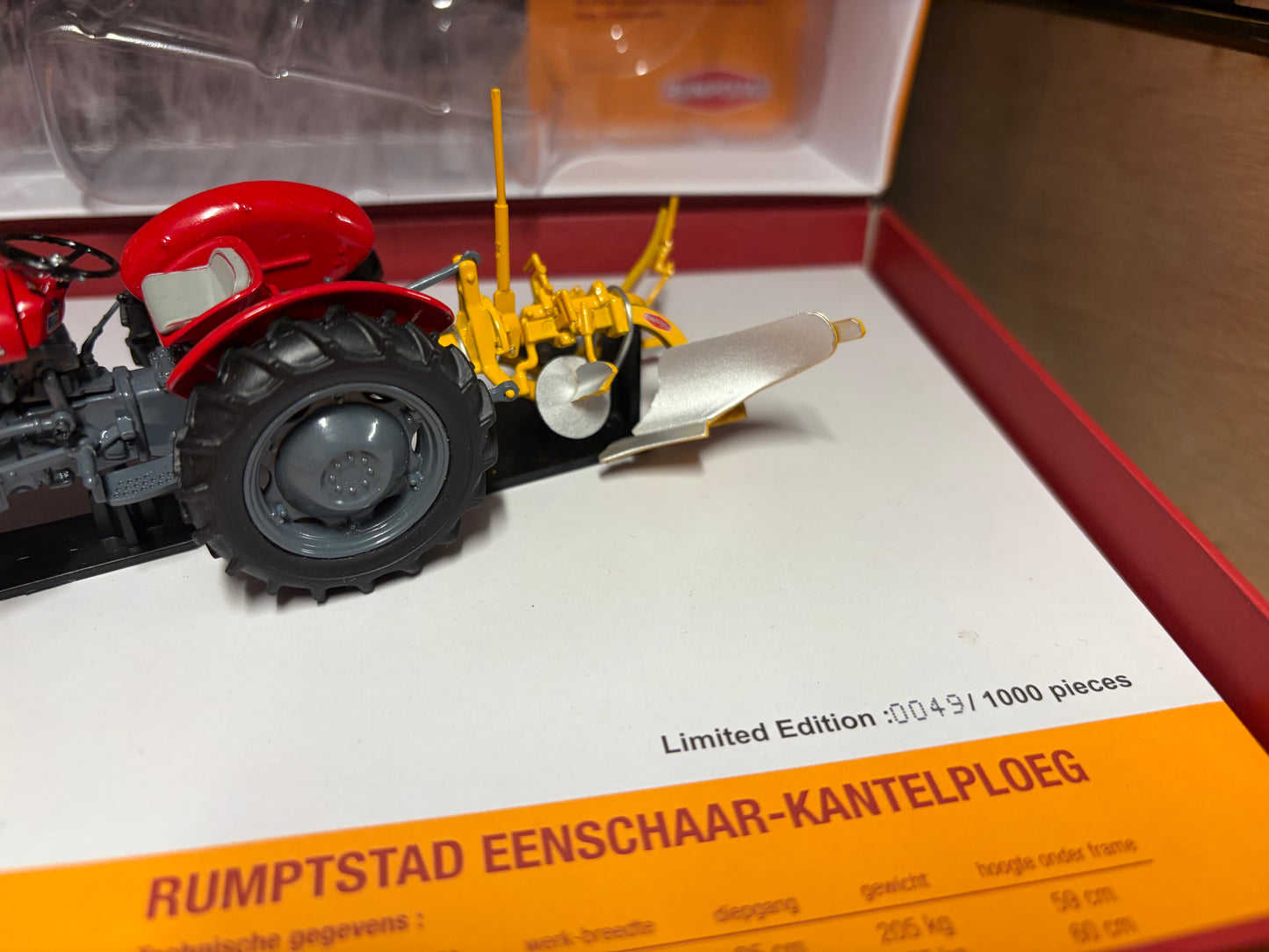 Universal Hobbies Massey Ferguson 35X Tractor & Rumptstad Plough Set UH5357 Limited Edition Obsolete 1:32 Scale