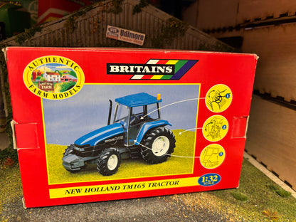 40522 Britains New Holland TM165 Tractor in original Box obsolete VINTAGE