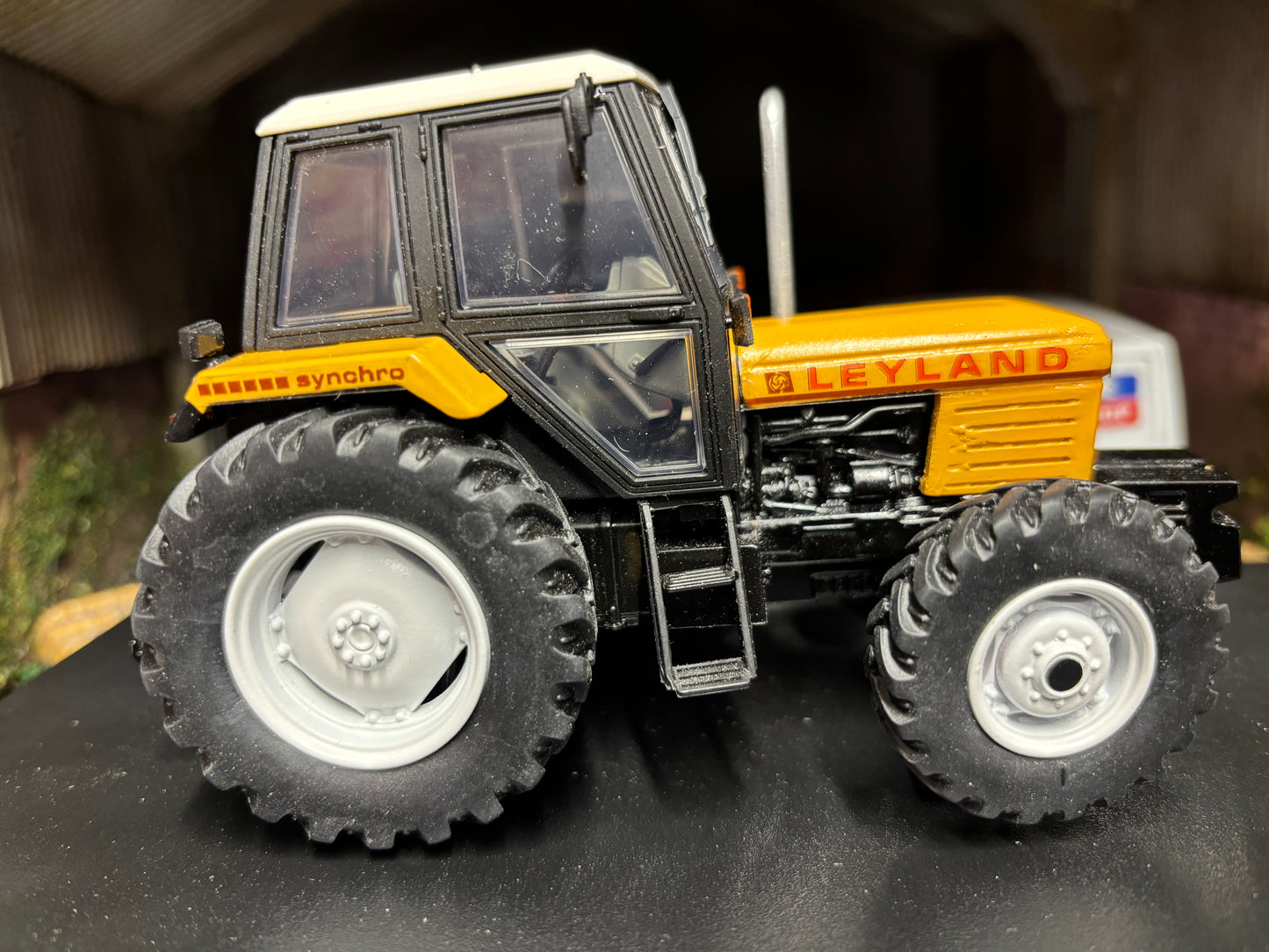 1981 Harvest Gold Leyland 804 Tractor Conversion version 1:32 scale