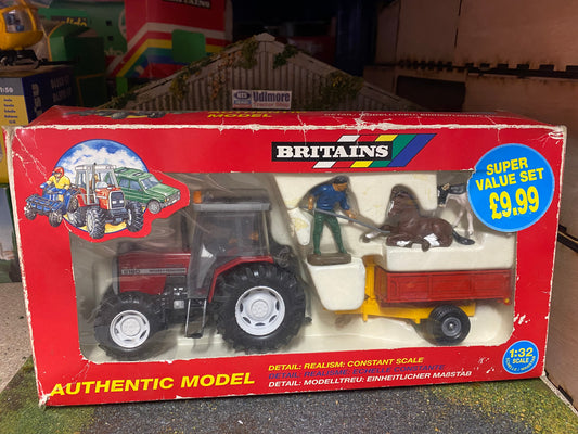 3055 Vintage Britains Massey Ferguson 6180 Tractor Trailer gift set 1:32 scale boxed obsolete