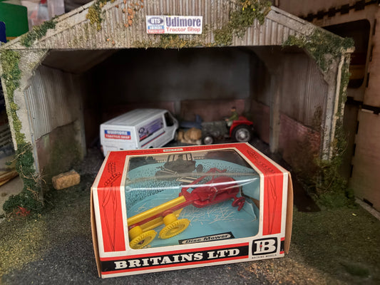 9544 Britains VINTAGE Disc Mower straw box 1:32 scale BOXED  Obsolete MIB