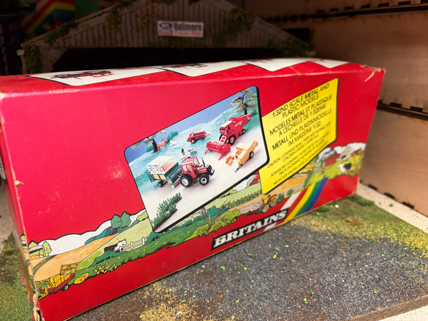 9615 Vintage Britains Massey Ferguson 2680 Tractor front and rear Evard sprayer set 1:32 scale boxed