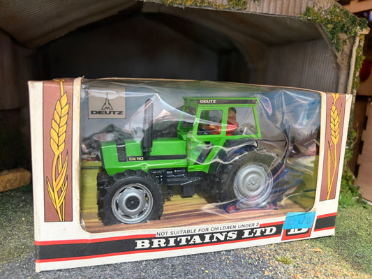 Vintage Britains Deutz DX110 Tractor 9526 Original Straw Box MIB Obsolete 1:32 Scale