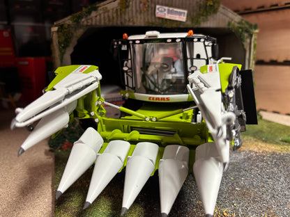 Wiking Claas Tucano 570 Combine Harvester Corn header 1:32 scale Boxed