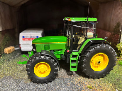 John Deere 7700 tractor 1:32 scale Schuco New and boxed