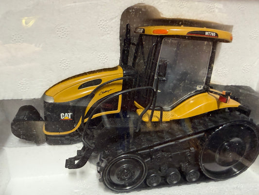 RARE Norscot CAT Challenger MT765 Tracked Tractor 1:32 – Boxed Obsolete