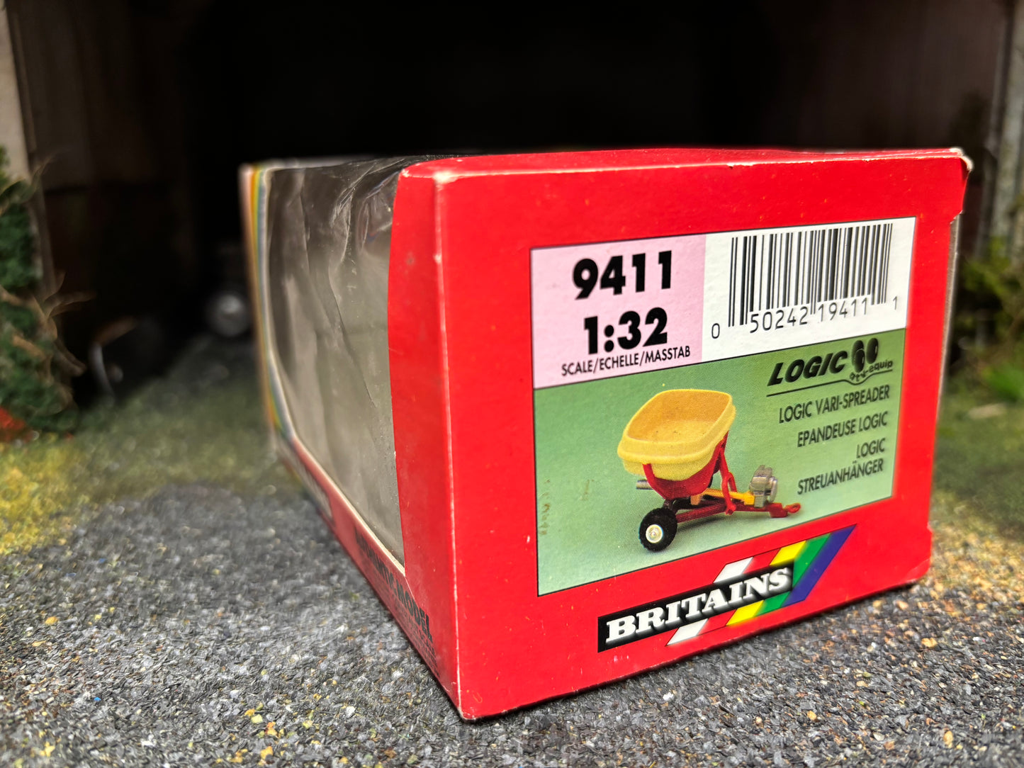 9411 Vintage Britains Logic Vari Spreader 1:32 scale boxed obsolete