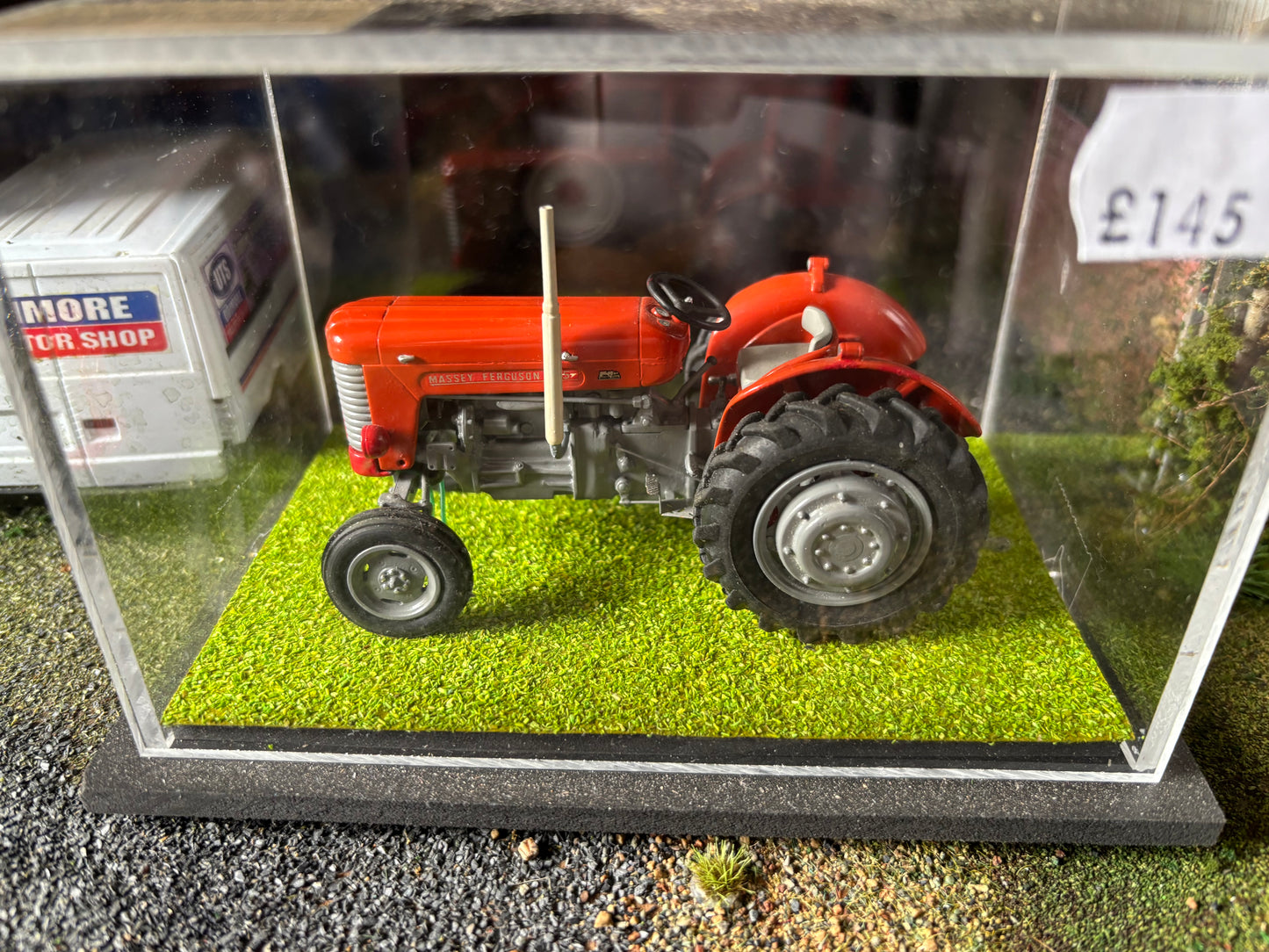 SCALEDOWN MAssey Ferguson 65 Tractor 1:32 scale COLLECTION ONLY