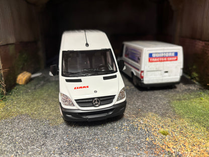 CLAAS Mercedes Benz Sprinter Marge Models 1:32 scale new boxed