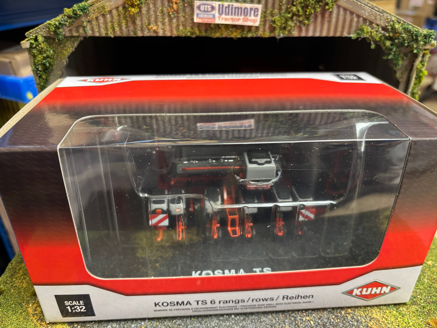 REP289 Replicagri Kuhn kosma 6 row Seed drill Grey 1:32 scale Boxed
