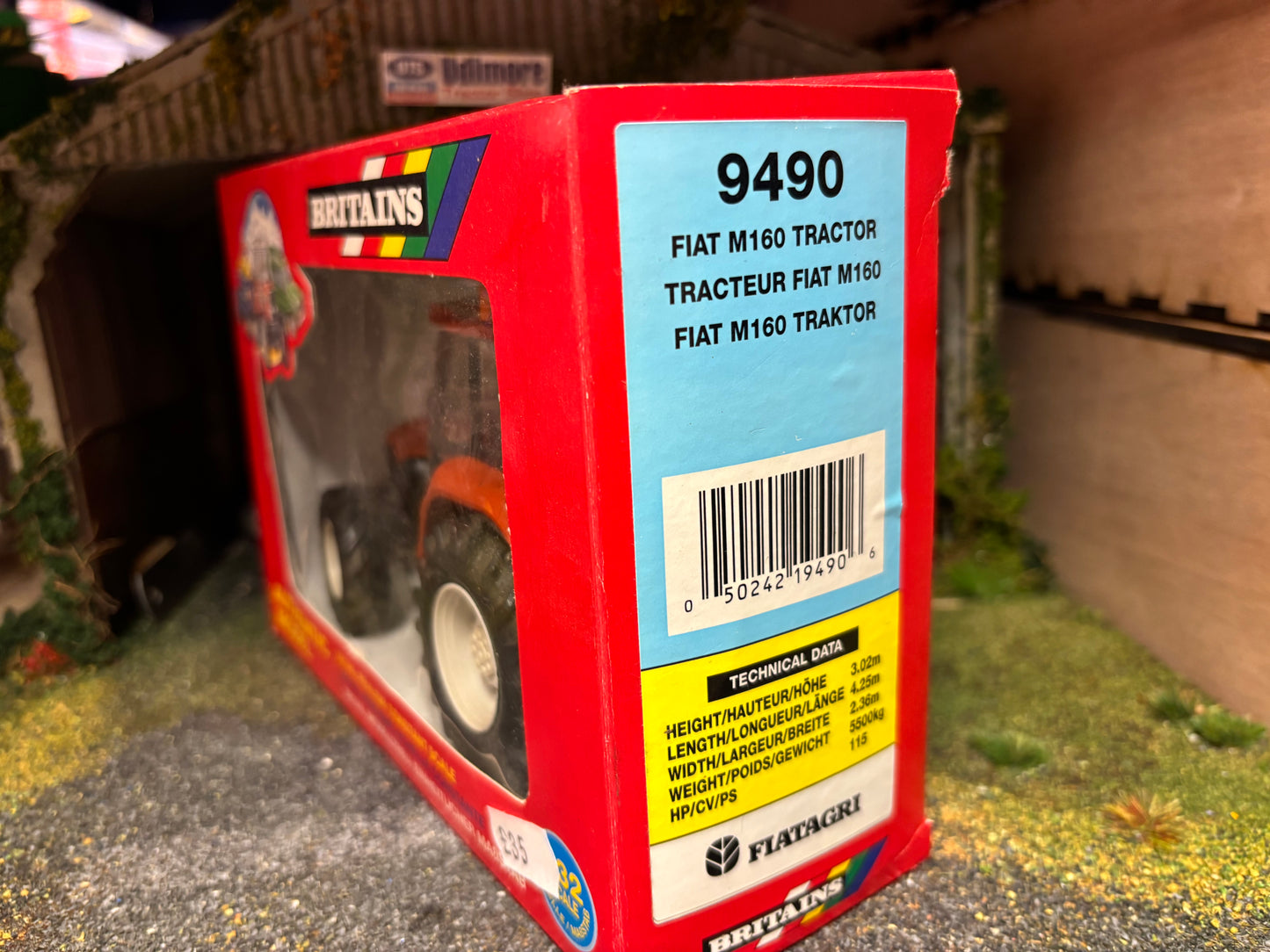 9490 Britains New Holland Fiatagri M160 Tractor in original  Box obsolete VINTAGE