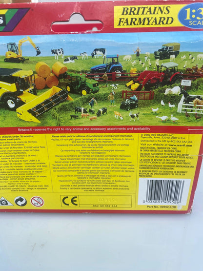 3 sets Vintage Britains Farmyard fence sets 1:32 scale boxed Image 5