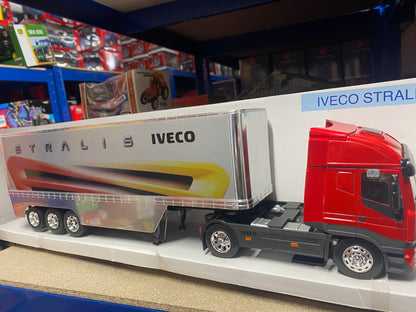 Fast Lane Toys R Us Iveco Stralis 540 Truck Transporter 1:32 scale boxed OBSOLETE 1998
