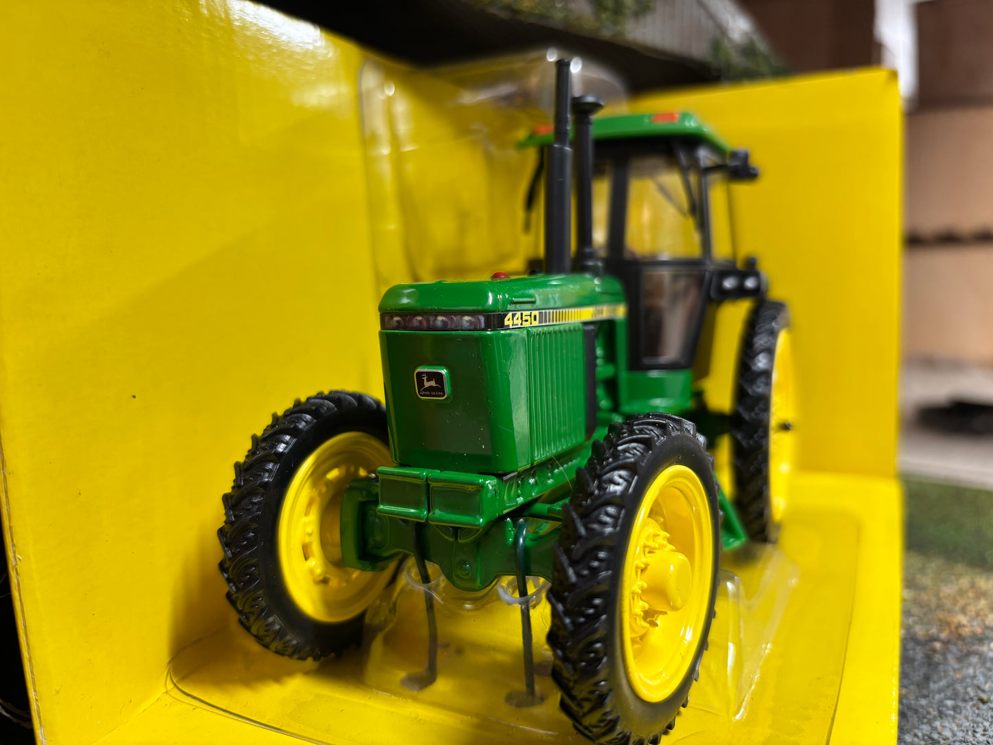 John Deere 4450 Tractor Conversion Row crops narrow wheels 1:32 scale