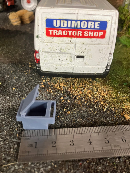 Tractor front Toolbox weightbox 1:32 scale 20mm x 15mm Opening lid