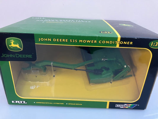 42118 vintage Britains John Deere 535 mower 1:32 scale Image