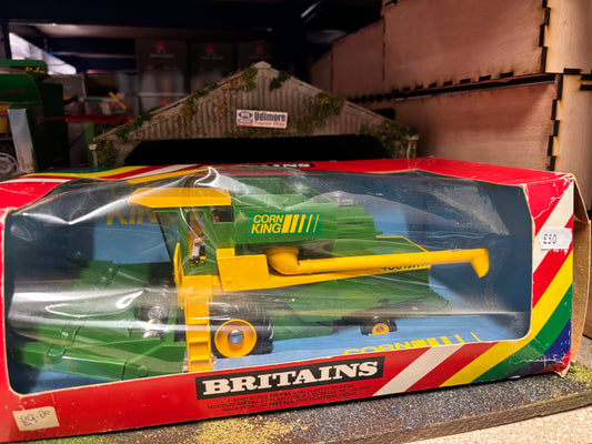 9576 Britains Corn King Combine Harvester 1:32 BOXED obsolete