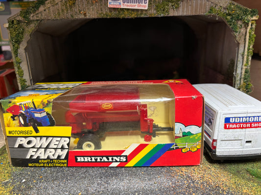 9341 Britains Power Farm Vicon Vari Spreader 1:32 BOXED obsolete